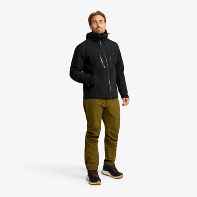 Der kompetente OUTSIDEstories-Test: REVOLUTION RACE Silence Proshell 3L Jacket – unschlagbare Hardshell fü...