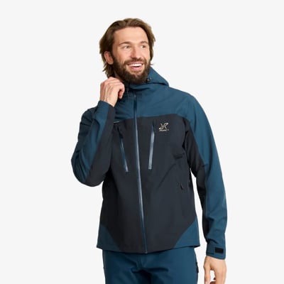 Der kompetente OUTSIDEstories-Test: REVOLUTION RACE Silence Proshell 3L Jacket – unschlagbare Hardshell fü...