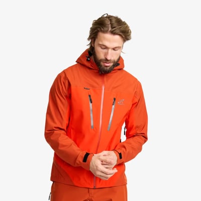 Der kompetente OUTSIDEstories-Test: REVOLUTION RACE Silence Proshell 3L Jacket – unschlagbare Hardshell fü...