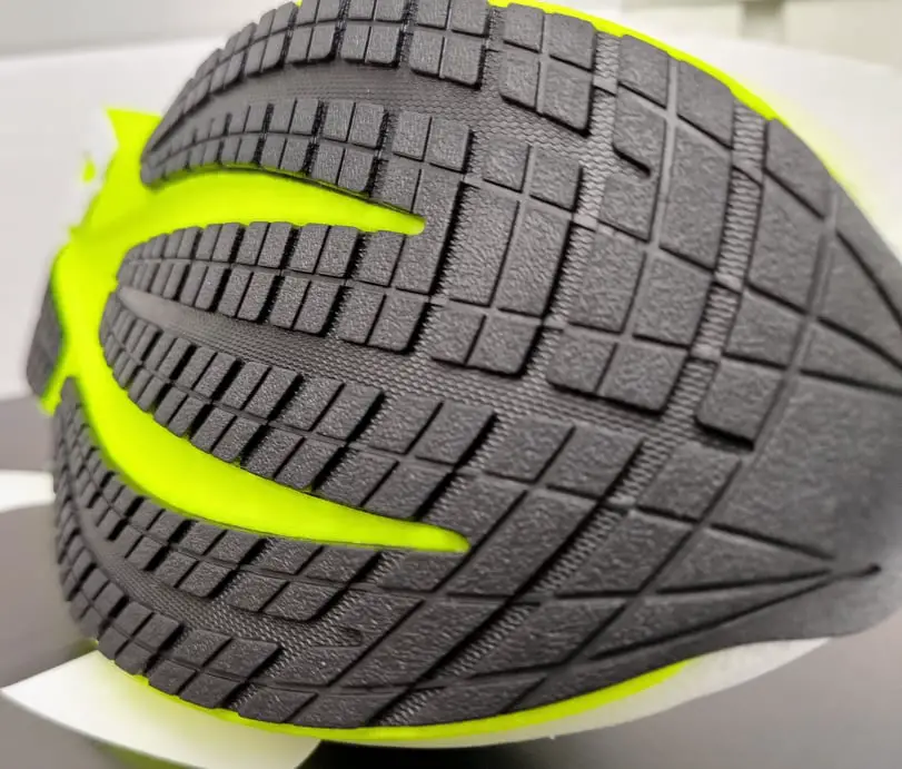 Under Armour Velociti Distance