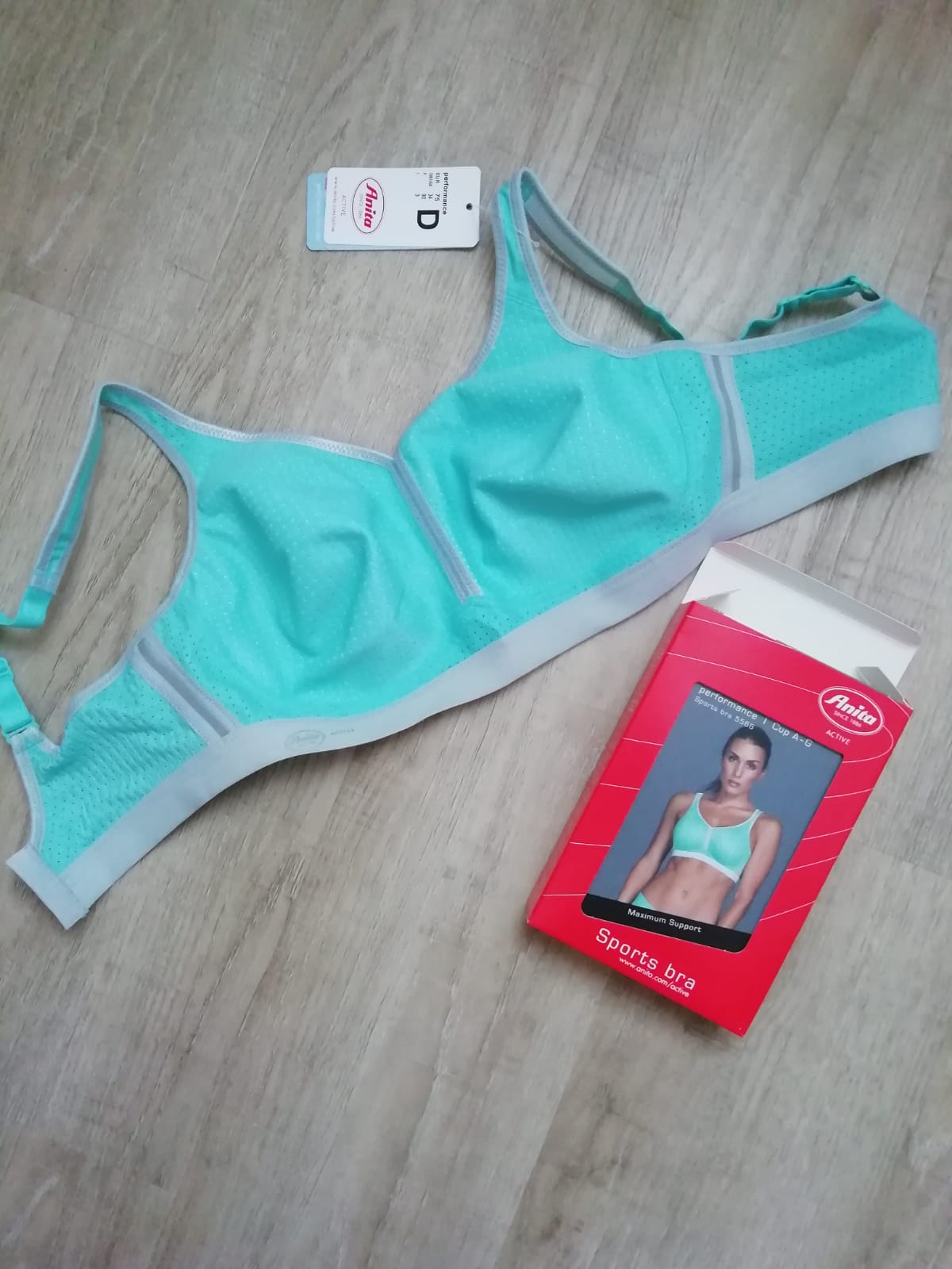 mit Verpackung