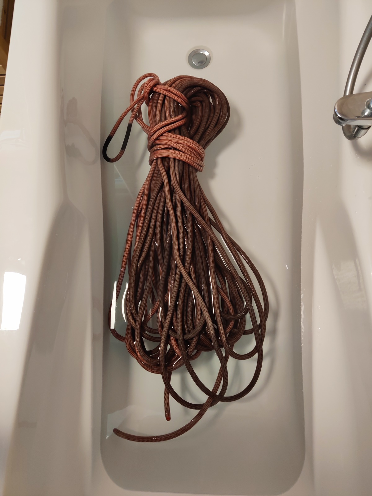 Seil unbehandelt im Wasser