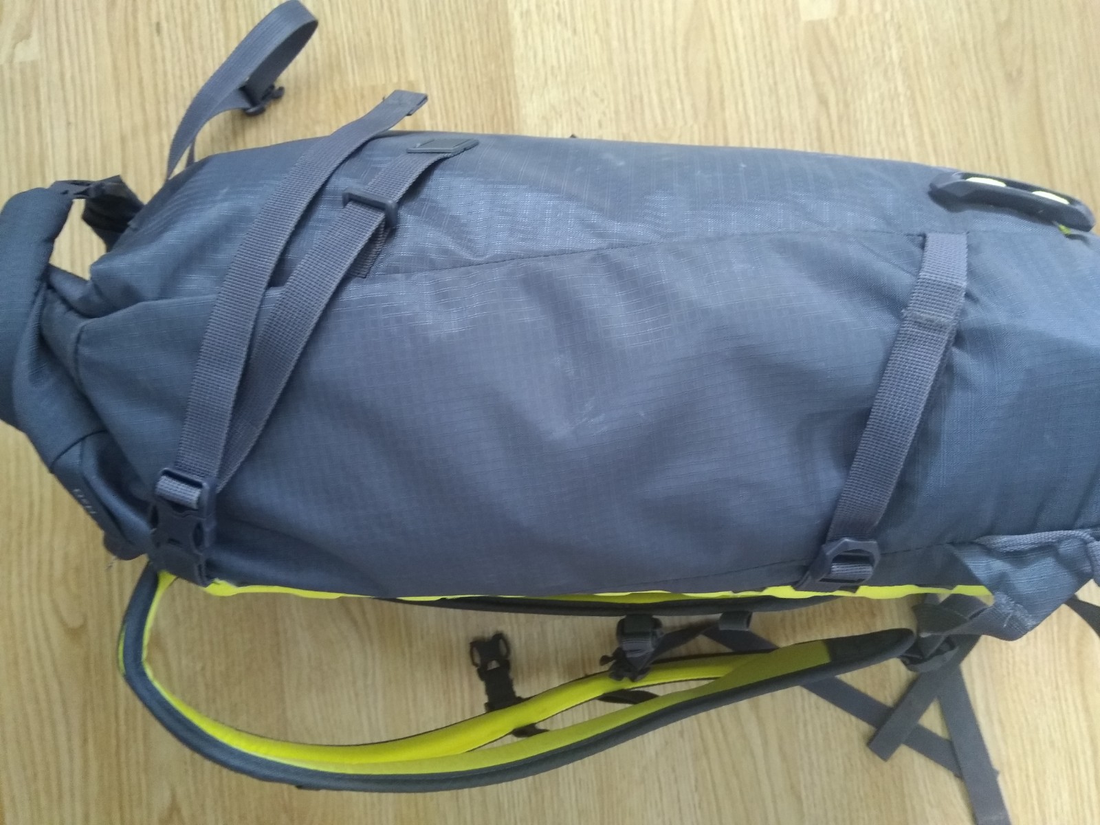 Rucksack von der Seite