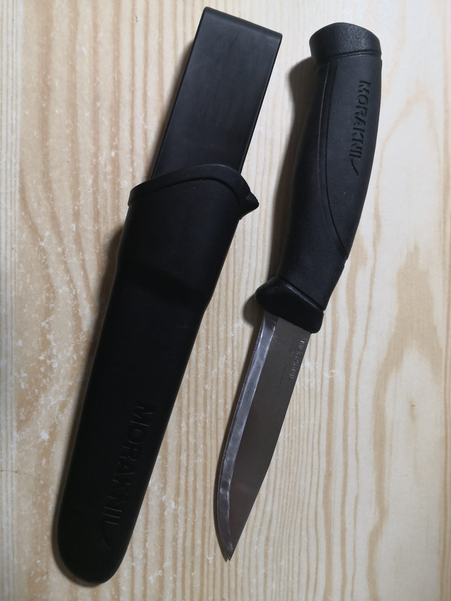 Lieferumfang von Morakniv Companion