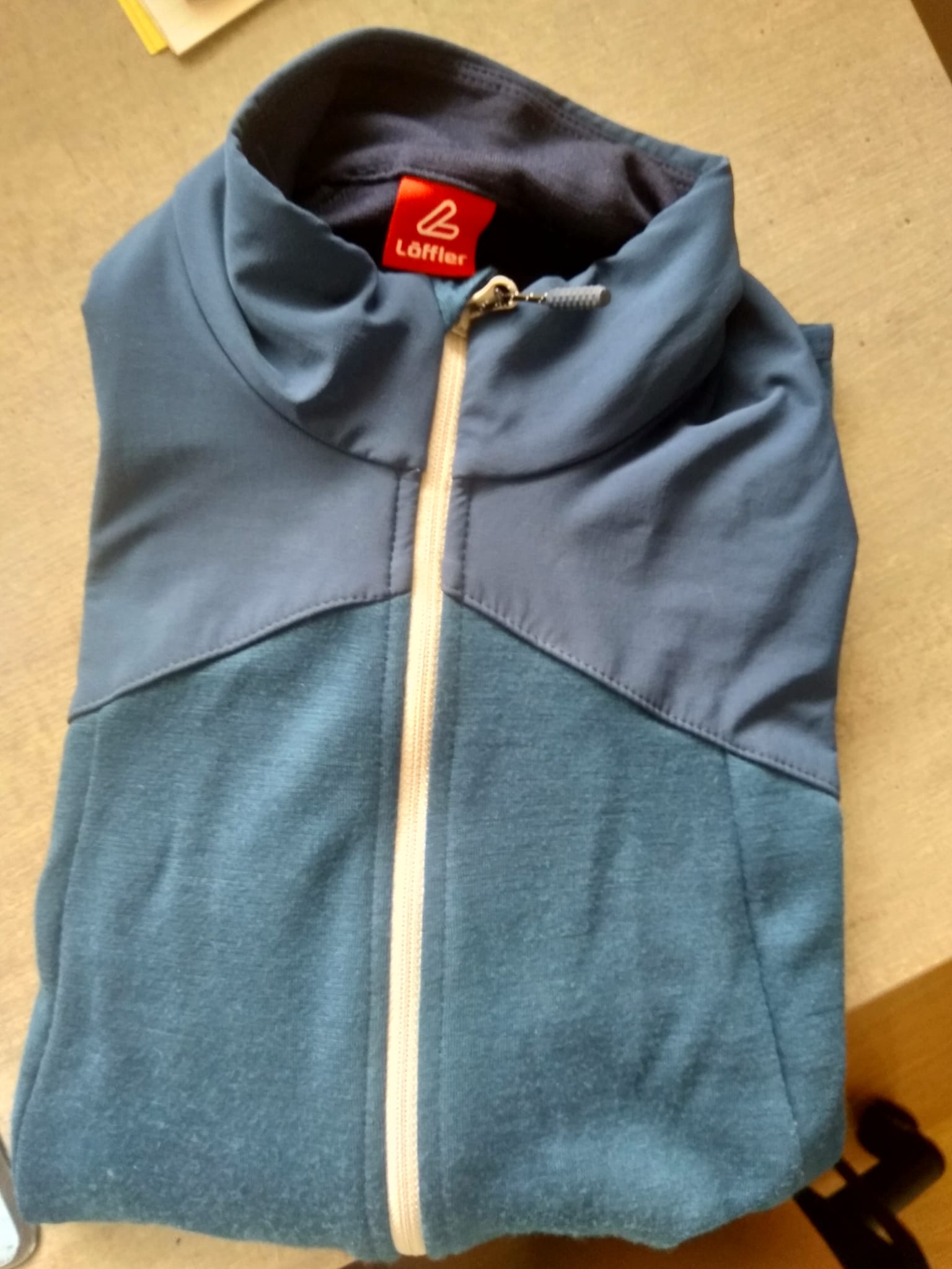 zusammengelegte Jacke