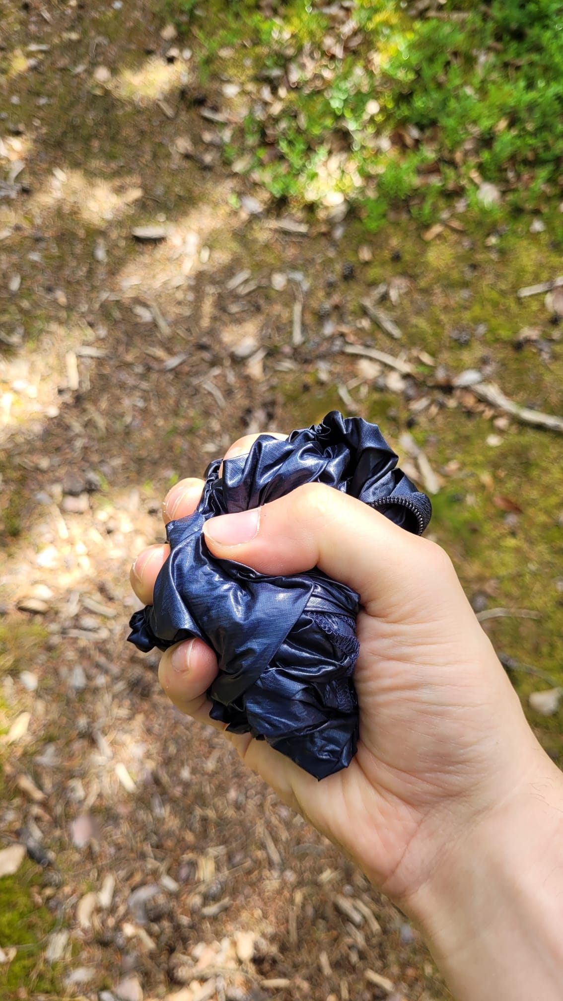 Der kompetente OUTSIDEstories-Test: Die Featherlite Nano Windproof Jacke