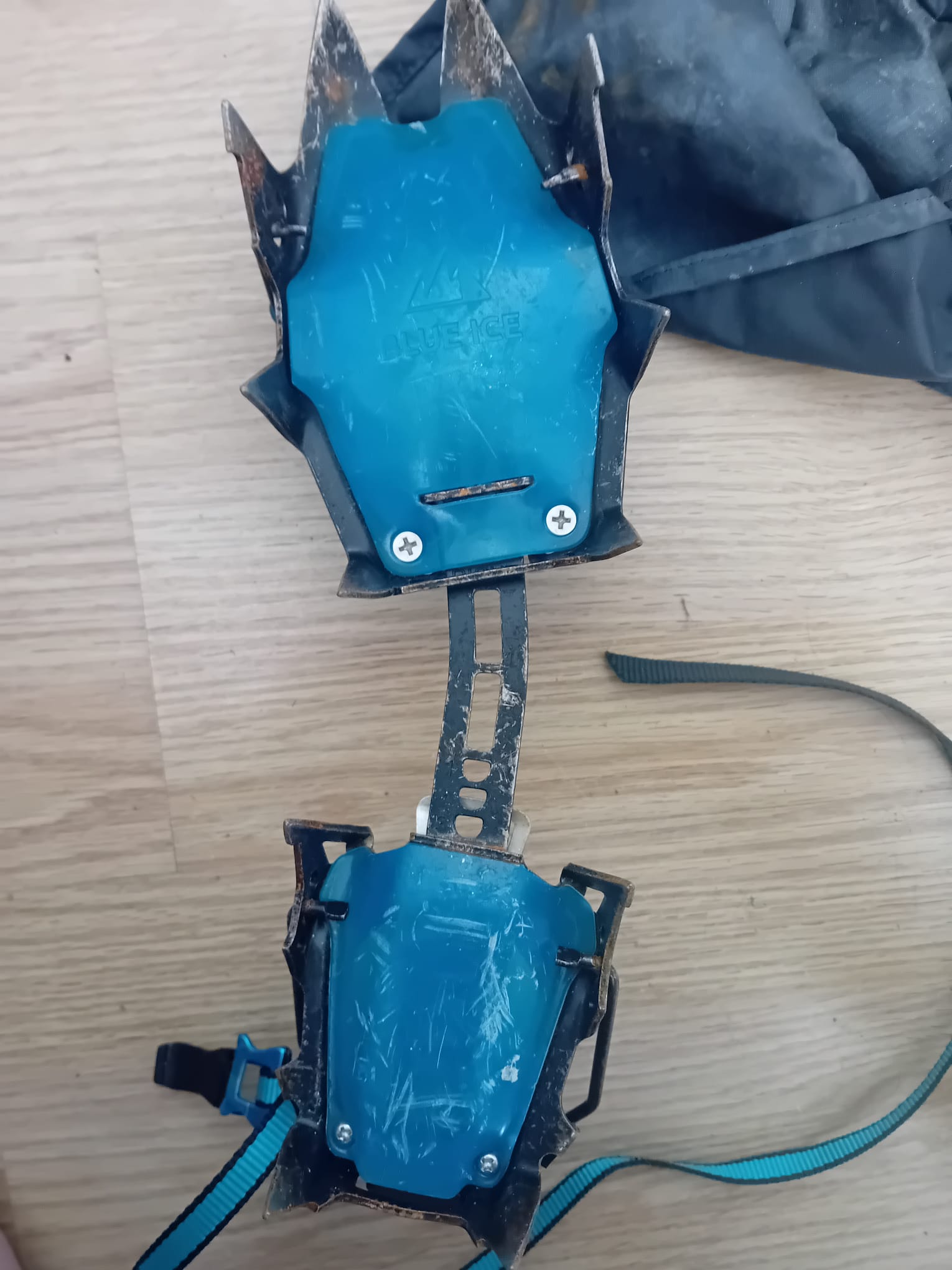 Der kompetente OUTSIDEstories-Test: Das Blue Ice Griffin 12 ist ein leichtes Zwölf-Zacken-Steigeisen