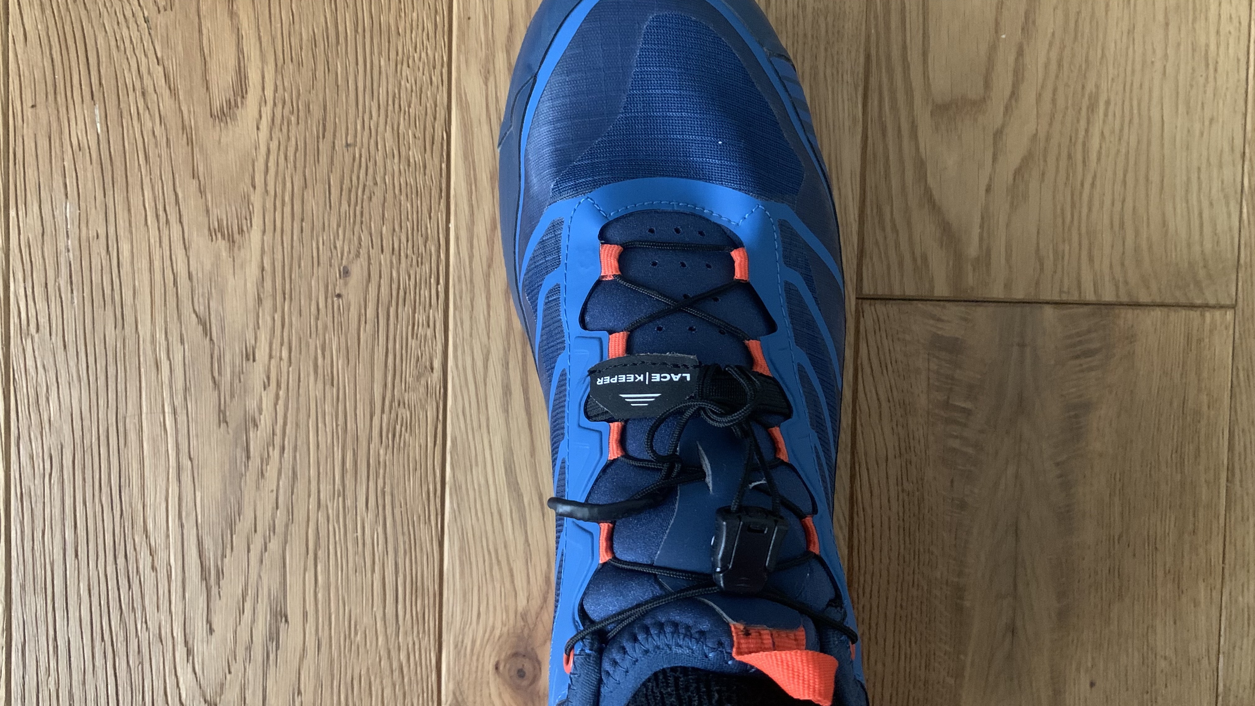 gebunden und geklemmt