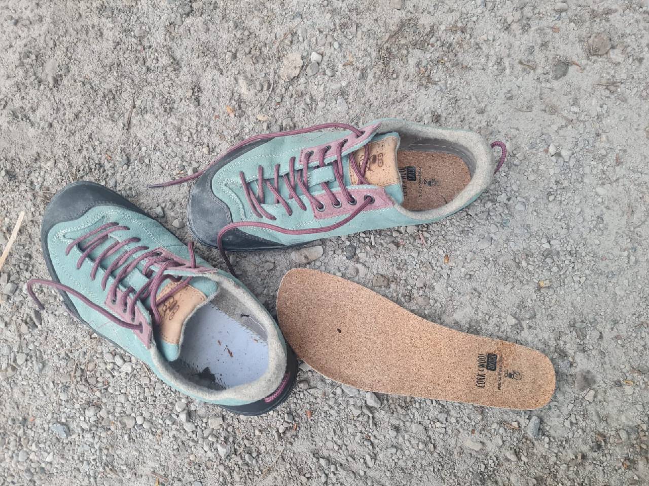 Der kompetente OUTSIDEstories-Test: DOGHAMMER	Terrar Rock Wool - Barfuß-Wanderschuhe, Damen