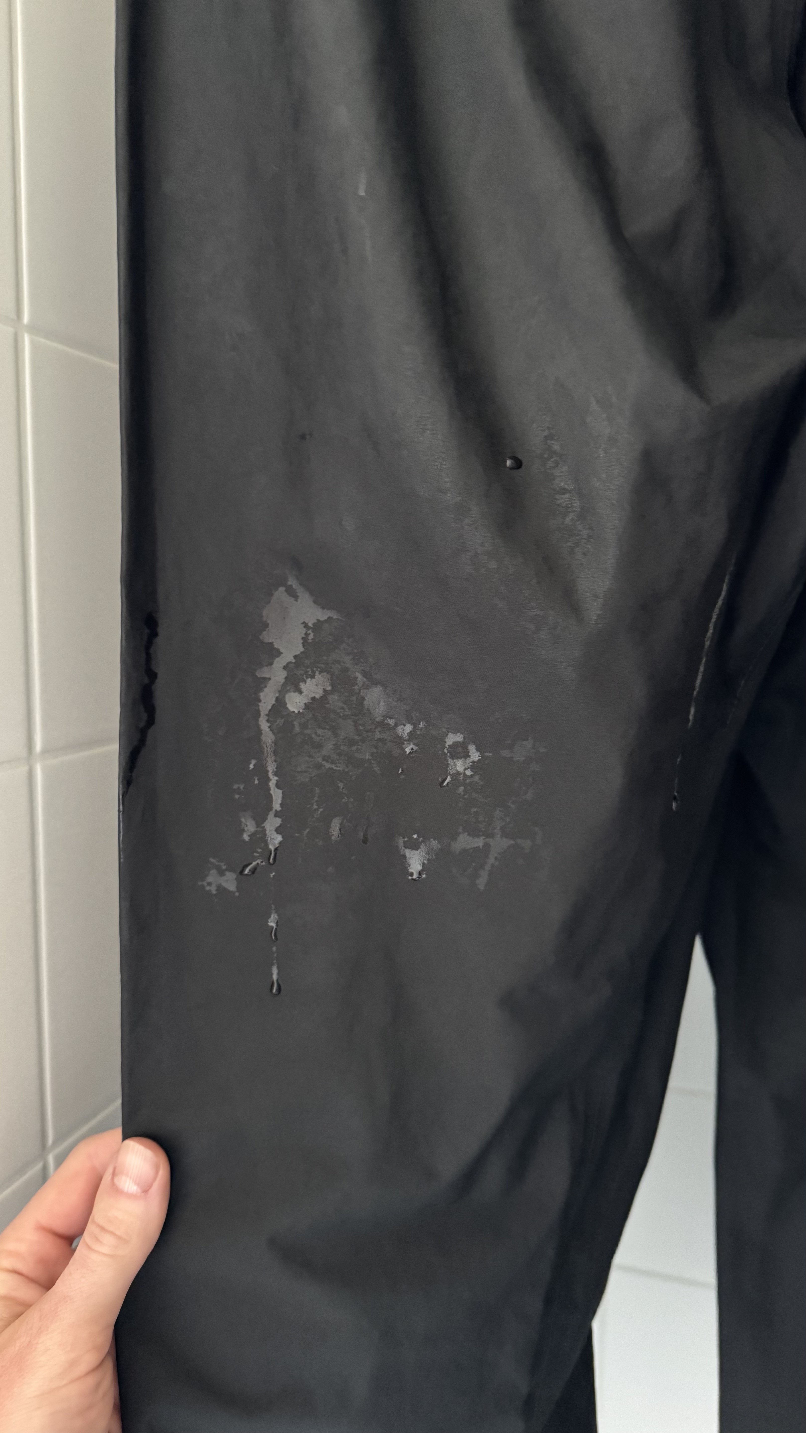 Nasse Kleidung nach dem Waschen