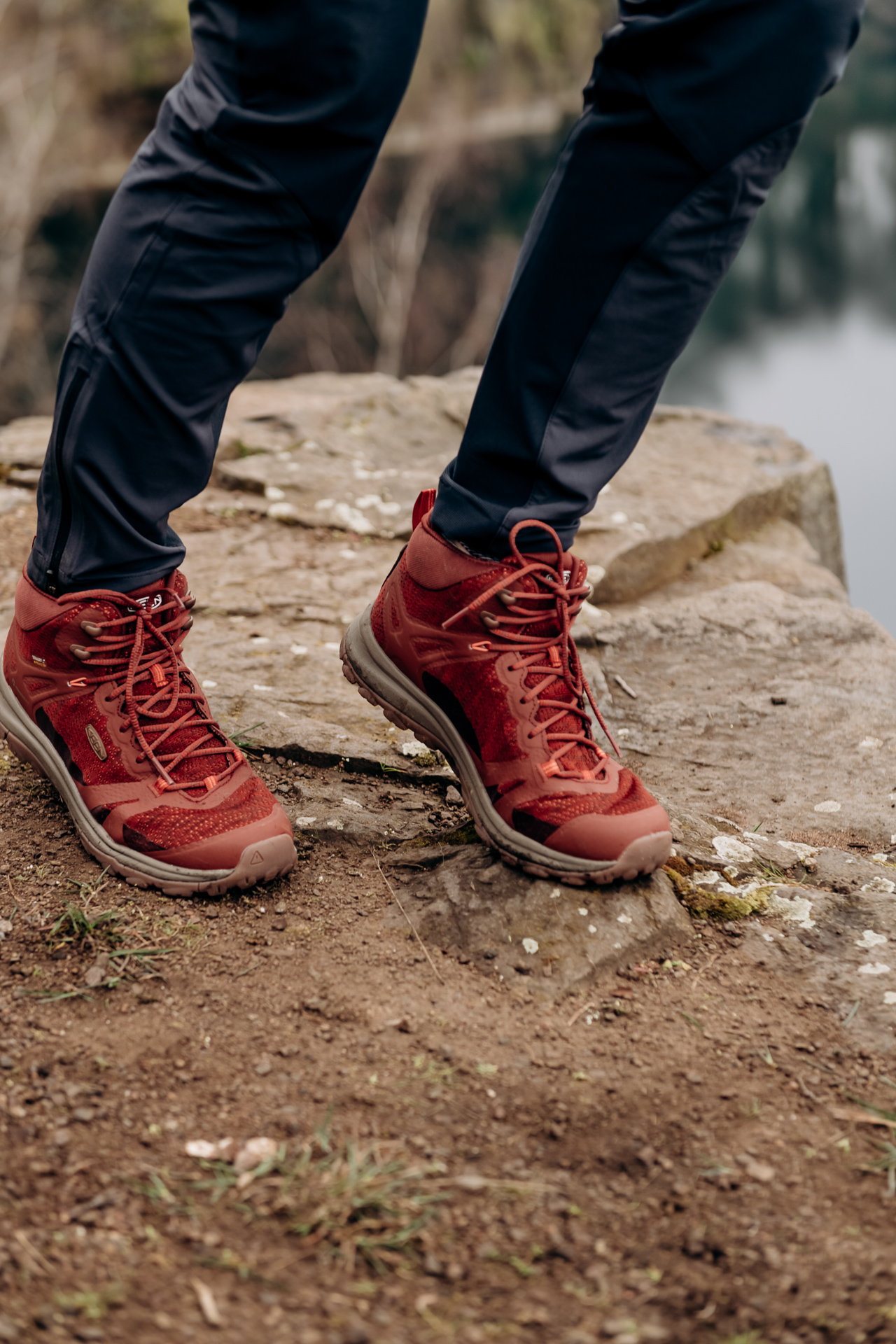 Wanderschuhe in Bewegung