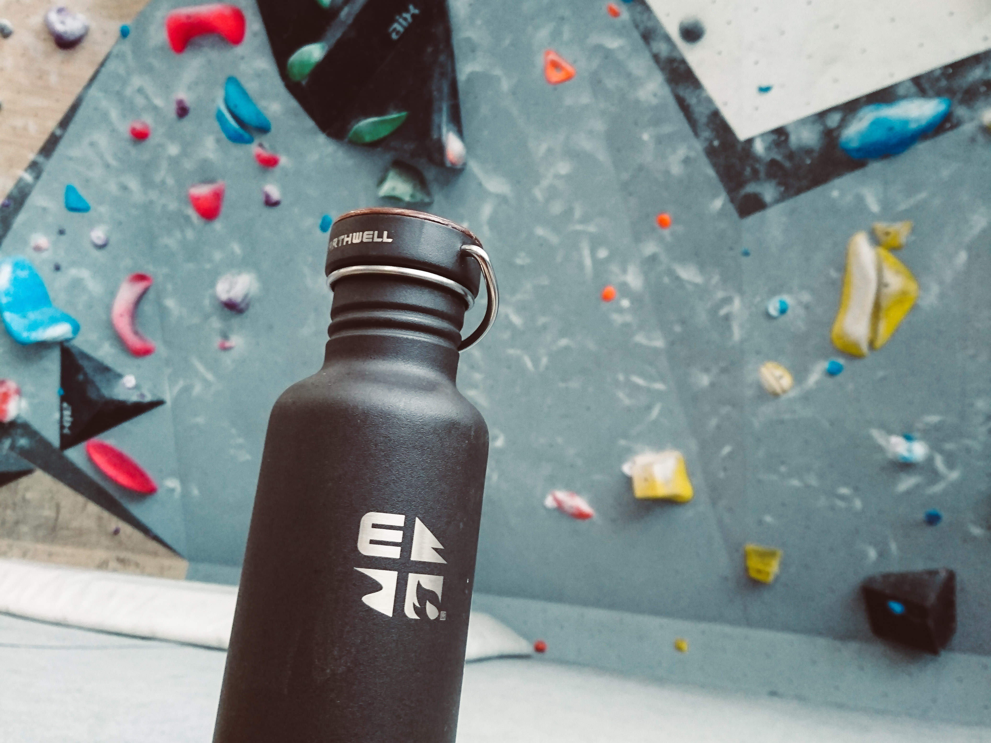 earthwell beim bouldern