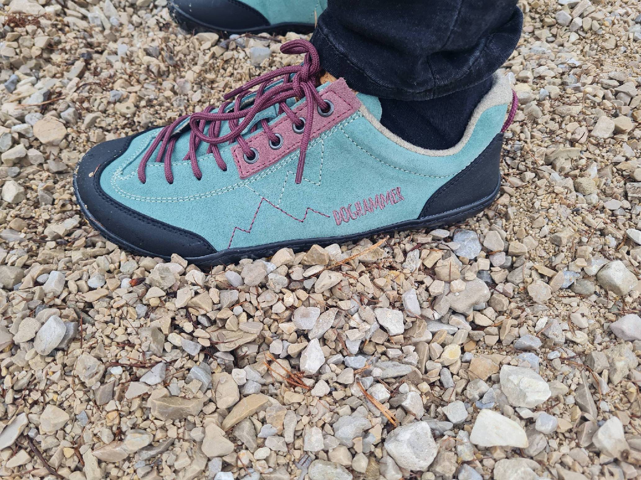 Der kompetente OUTSIDEstories-Test: DOGHAMMER	Terrar Rock Wool - Barfuß-Wanderschuhe, Damen