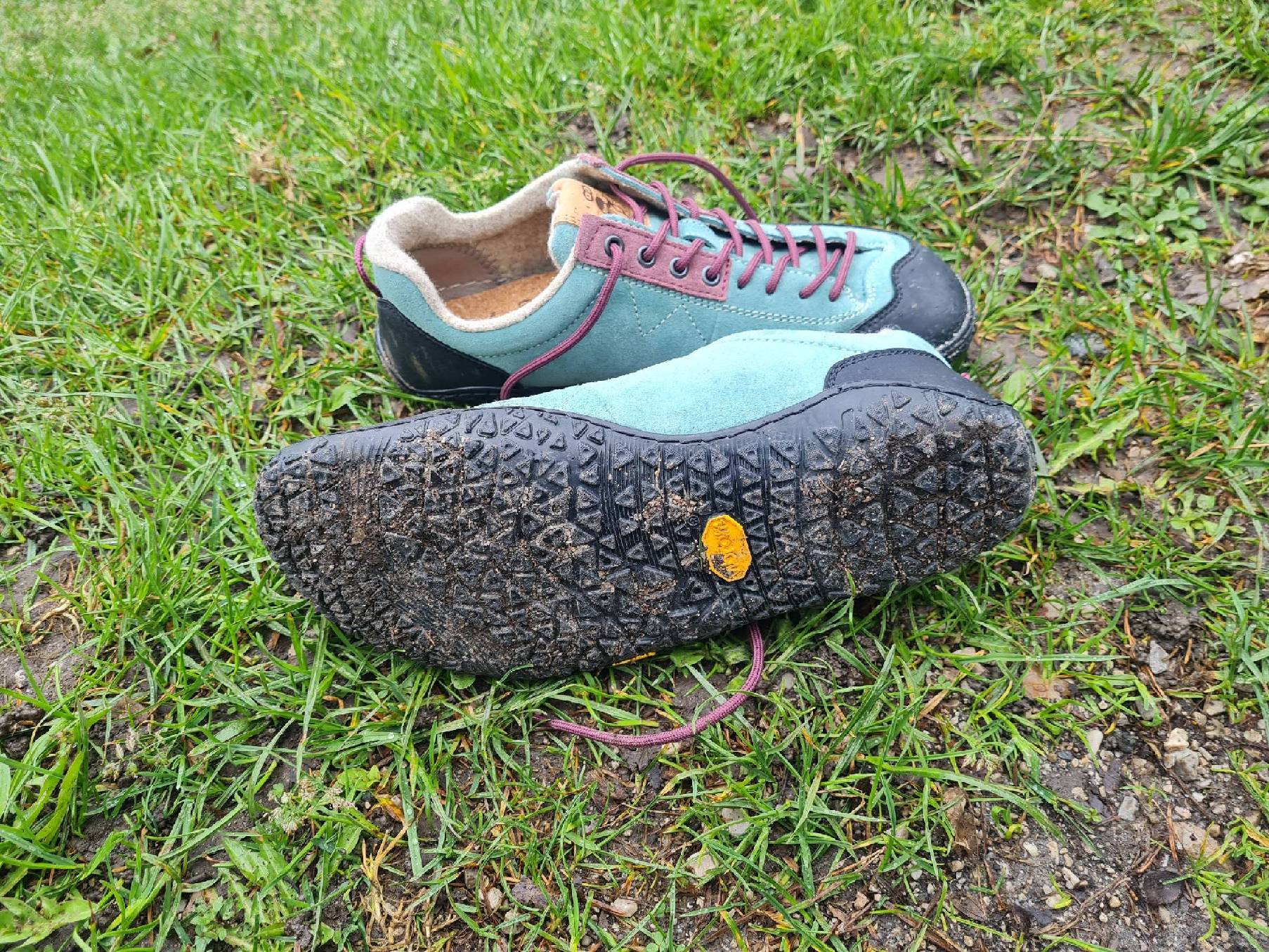 Der kompetente OUTSIDEstories-Test: DOGHAMMER	Terrar Rock Wool - Barfuß-Wanderschuhe, Damen