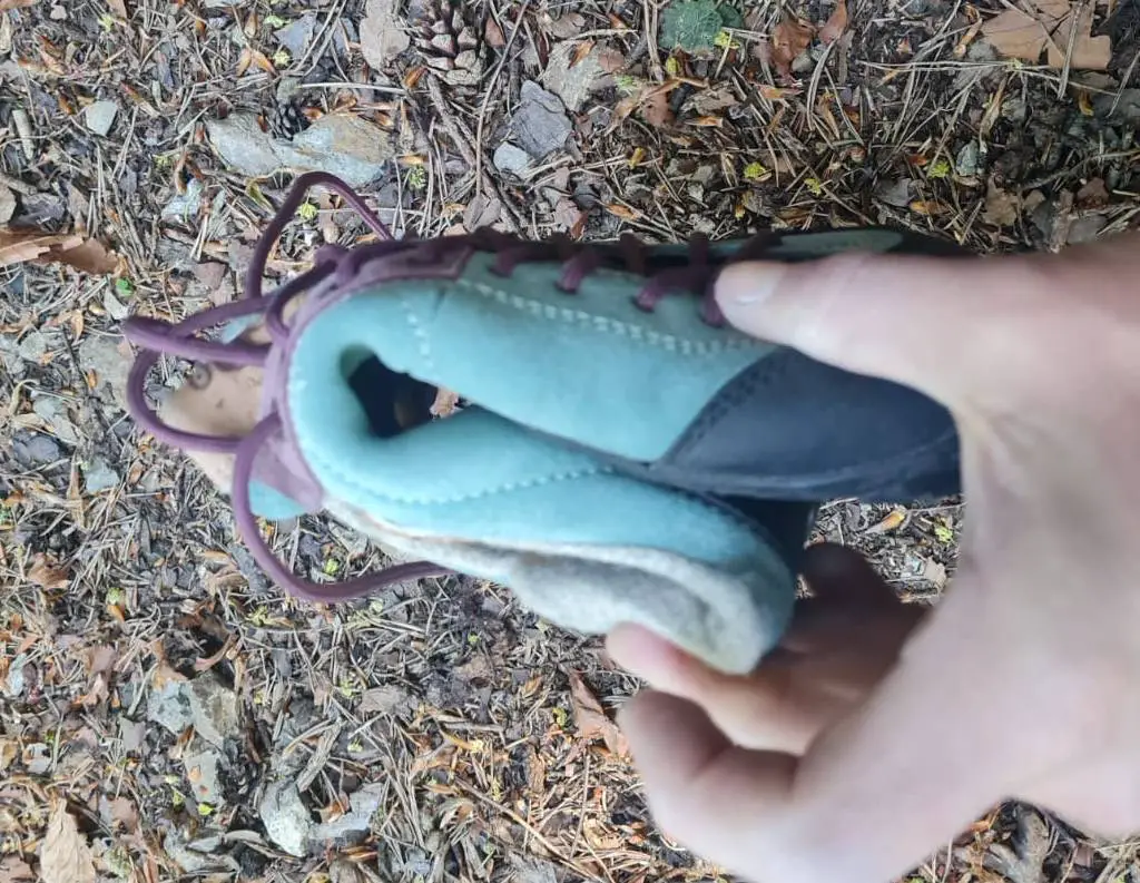 Der kompetente OUTSIDEstories-Test: DOGHAMMER	Terrar Rock Wool - Barfuß-Wanderschuhe, Damen