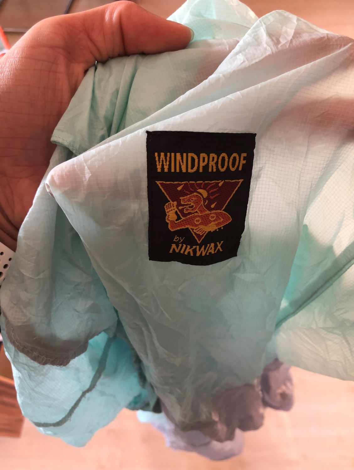 Nikwax Windproof Logo