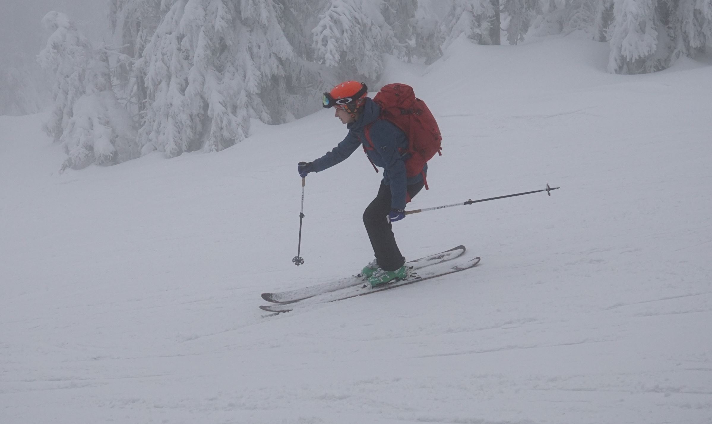 Skihose Taipa von Ziener: während der Fahrt von links