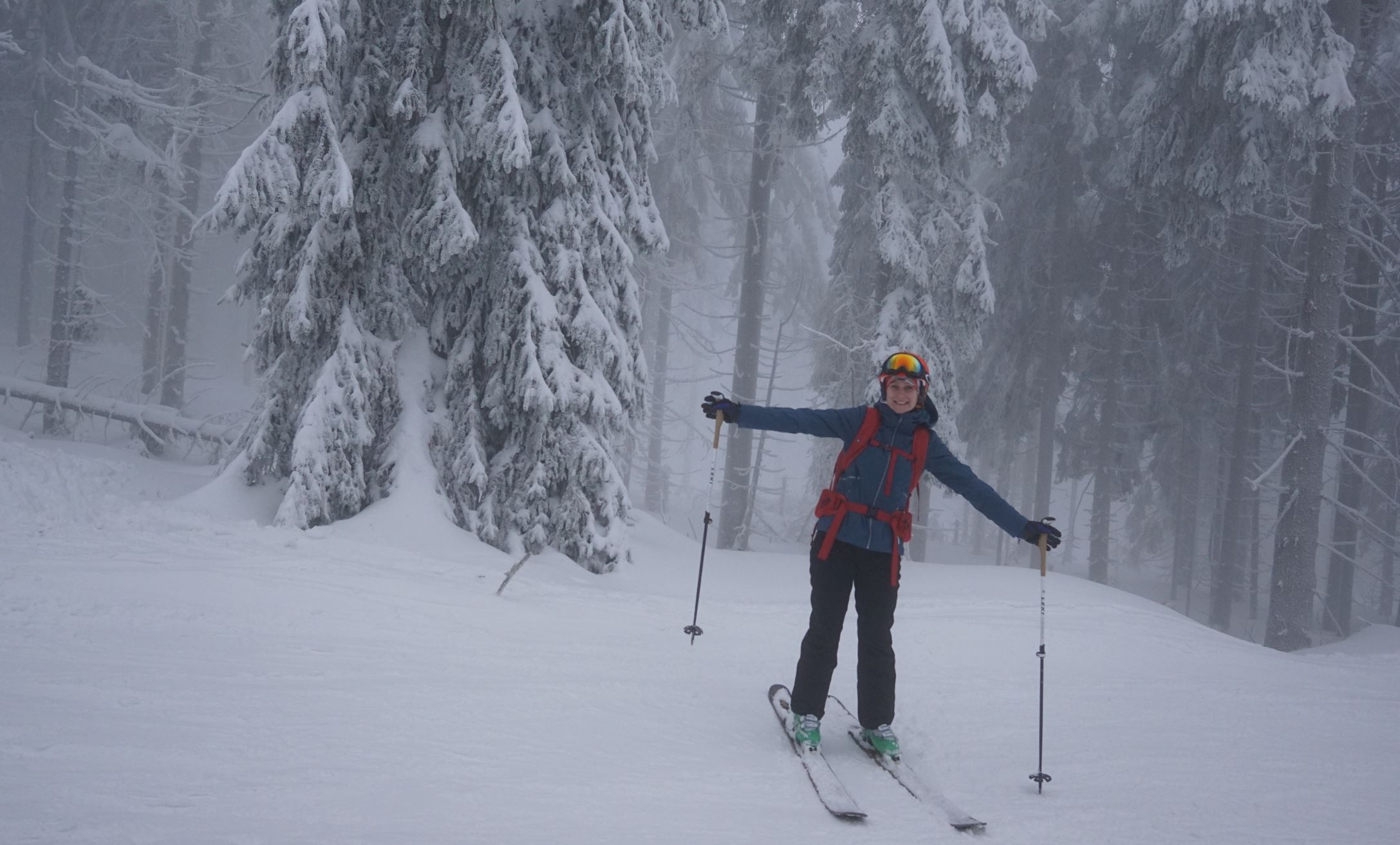 Skihose Taipa von Ziener: frontal in voller Montur