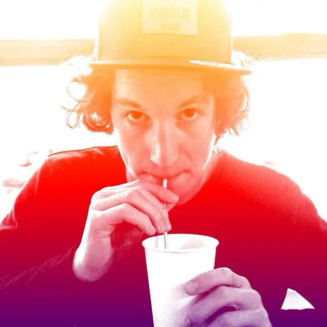 Profile picture for user Mouriis