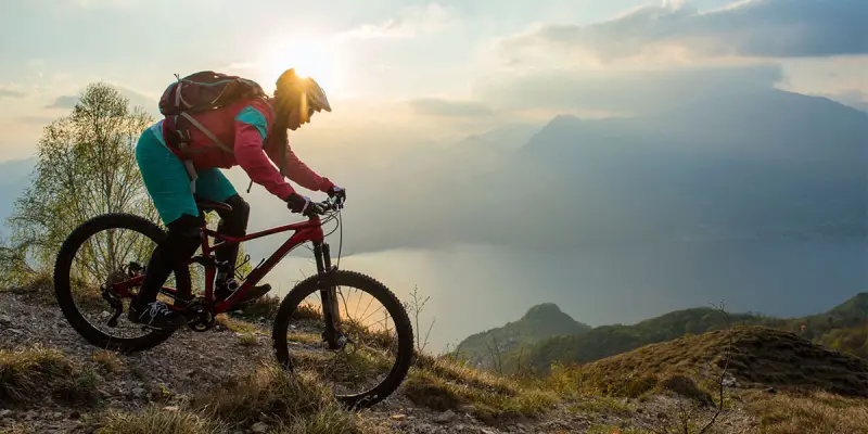 Ratgeber_Mountainbike-Fahrradjacke in den Abendstunden besonders gefragt