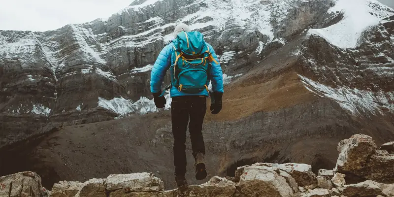 Die Daunenjacke ist der Klassiker unter den Outdoorjacken