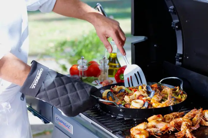 Olé España: Dank Paella-Pfanne auf dem Gas-Grill