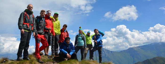 OUTSIDEstories on the road: Die Redaktion und einige unserer ProduktScouts im Mai 2017 am Ledrosee (Trentino) | Foto: OUTSIDEstories