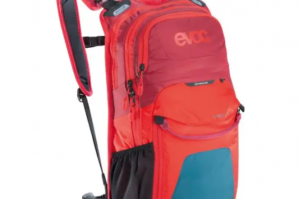 Evoc stage 12l test on sale