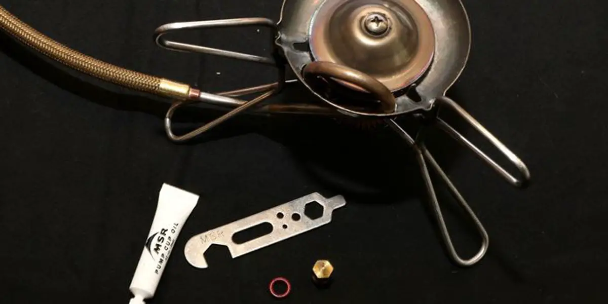 Ohne Reparatur- und Ersatzteilkit ist ein Benzinkocher nicht komplett!