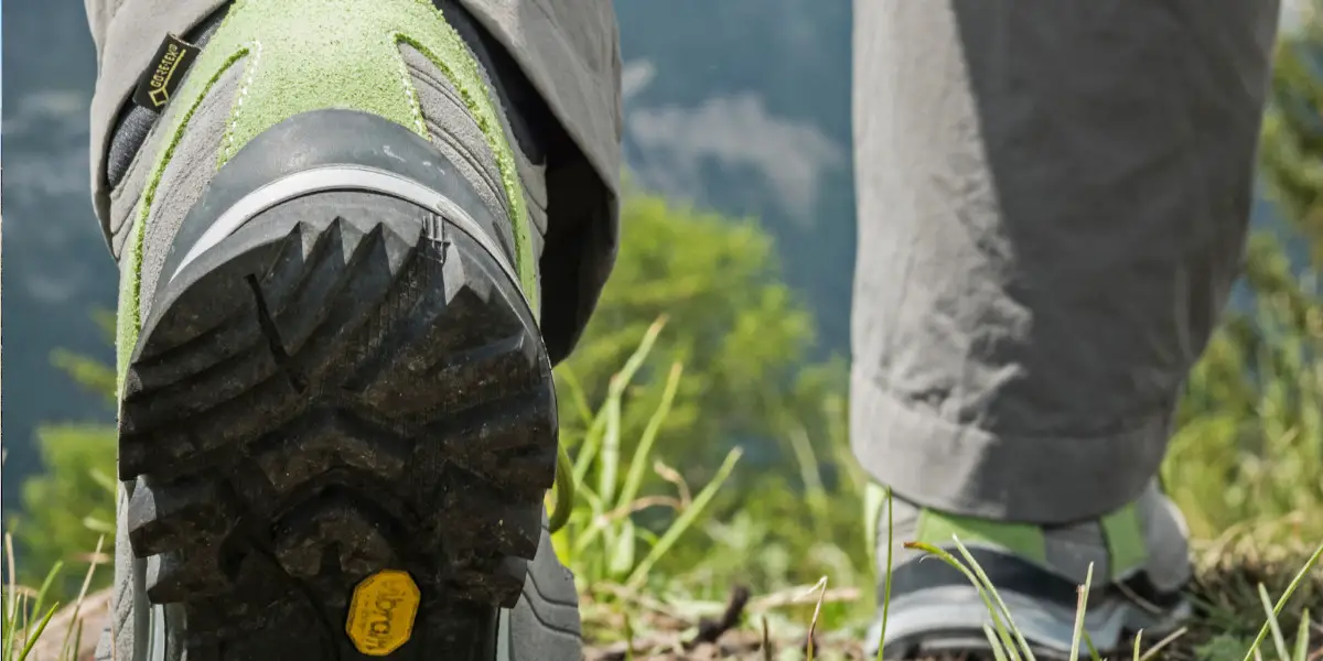 Leichte Wanderschuhe