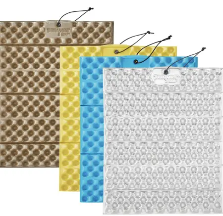 Verschiedene Bilder. Quelle Hersteller: https://cascadedesigns.com/de-eu/products/z-seat?srsltid=AfmBOorNfdcInQJ-chKaTi4F2OXCG_pM0bLYHpvsX3GwxCK9A74Ysb-p