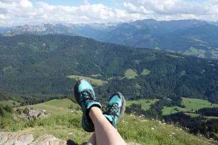Mit dem Schuh auf dem Grünten