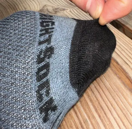 Sehr gut vernähte Socken.
