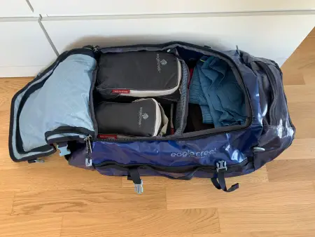 eastpak tecum s cnnct black backpack