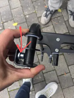 Man sieht die falsche Unterlegscheibe