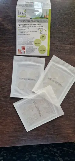 Und vorne hat jedes Tütchen eine durchsichtige Folie, damit man erkennt, welche Größe sich darin befindet.
